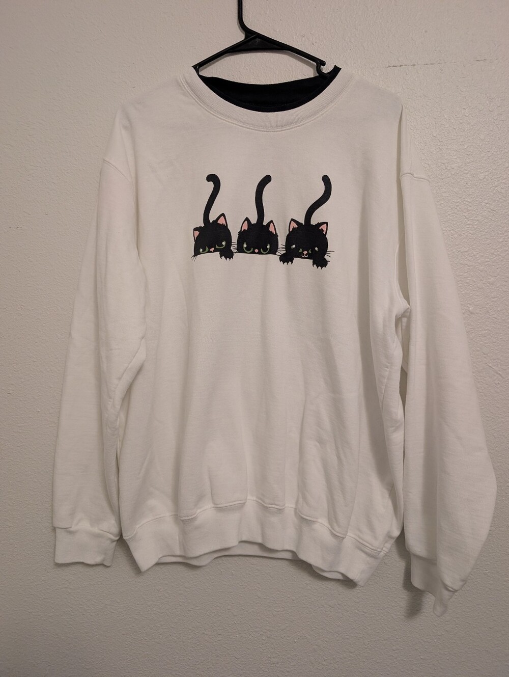 Women's White Crewneck Sweatshirt with Black Cat Trio Graphic
